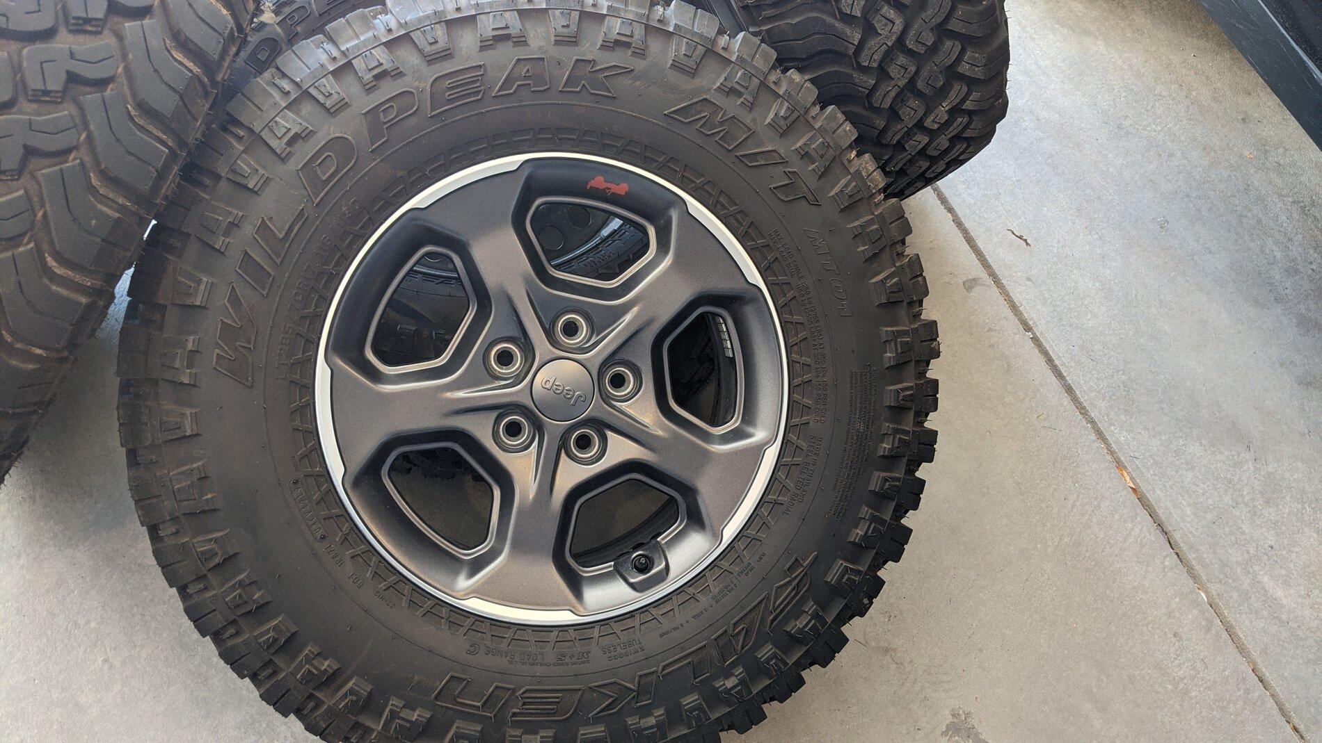 Jeep Gladiator Rubicon Takeoff Wheels + MT Tires, TPMS and Spare included - $1000 PXL_20201128_194517807