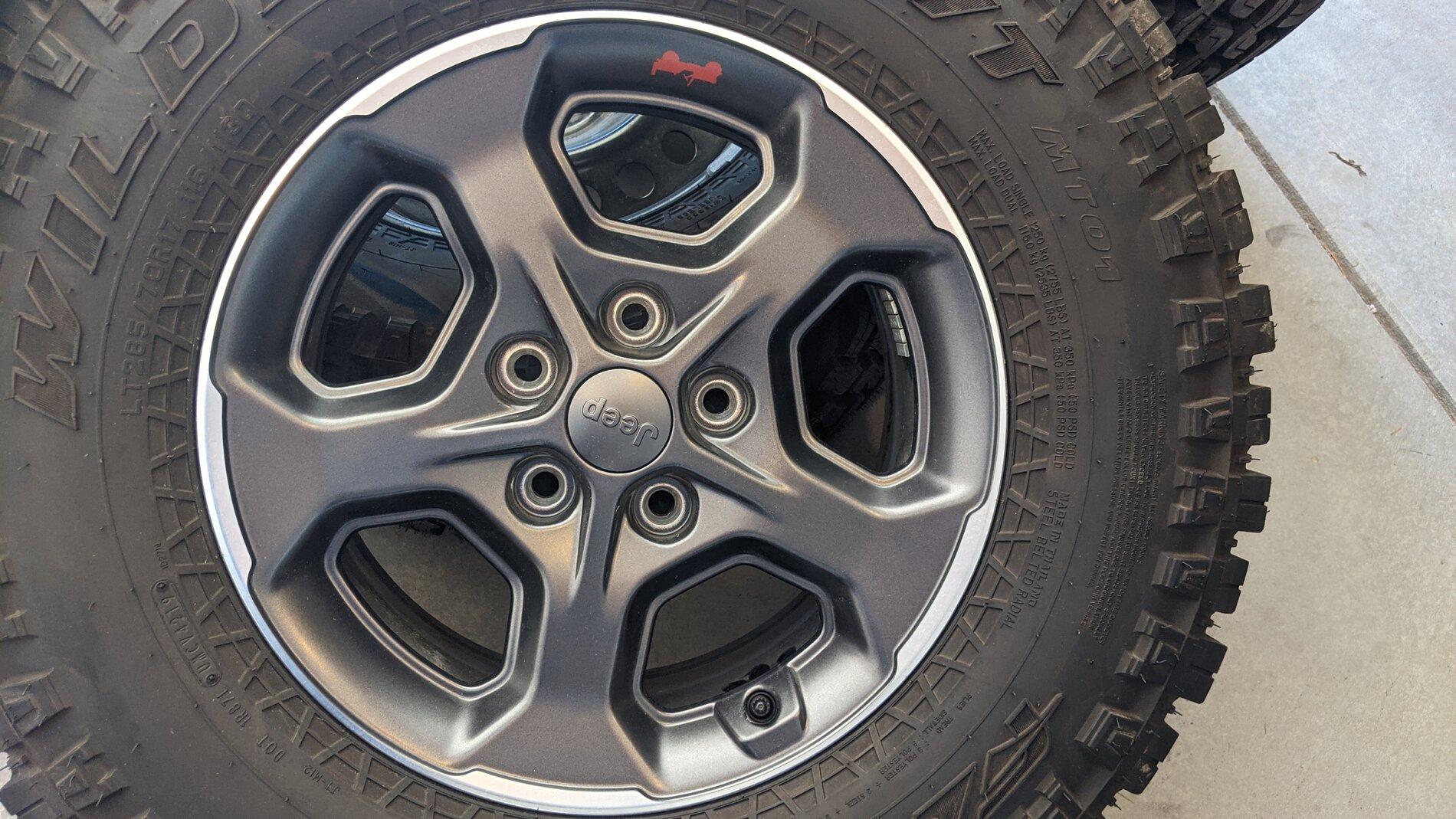Jeep Gladiator Rubicon Takeoff Wheels + MT Tires, TPMS and Spare included - $1000 PXL_20201128_194524954