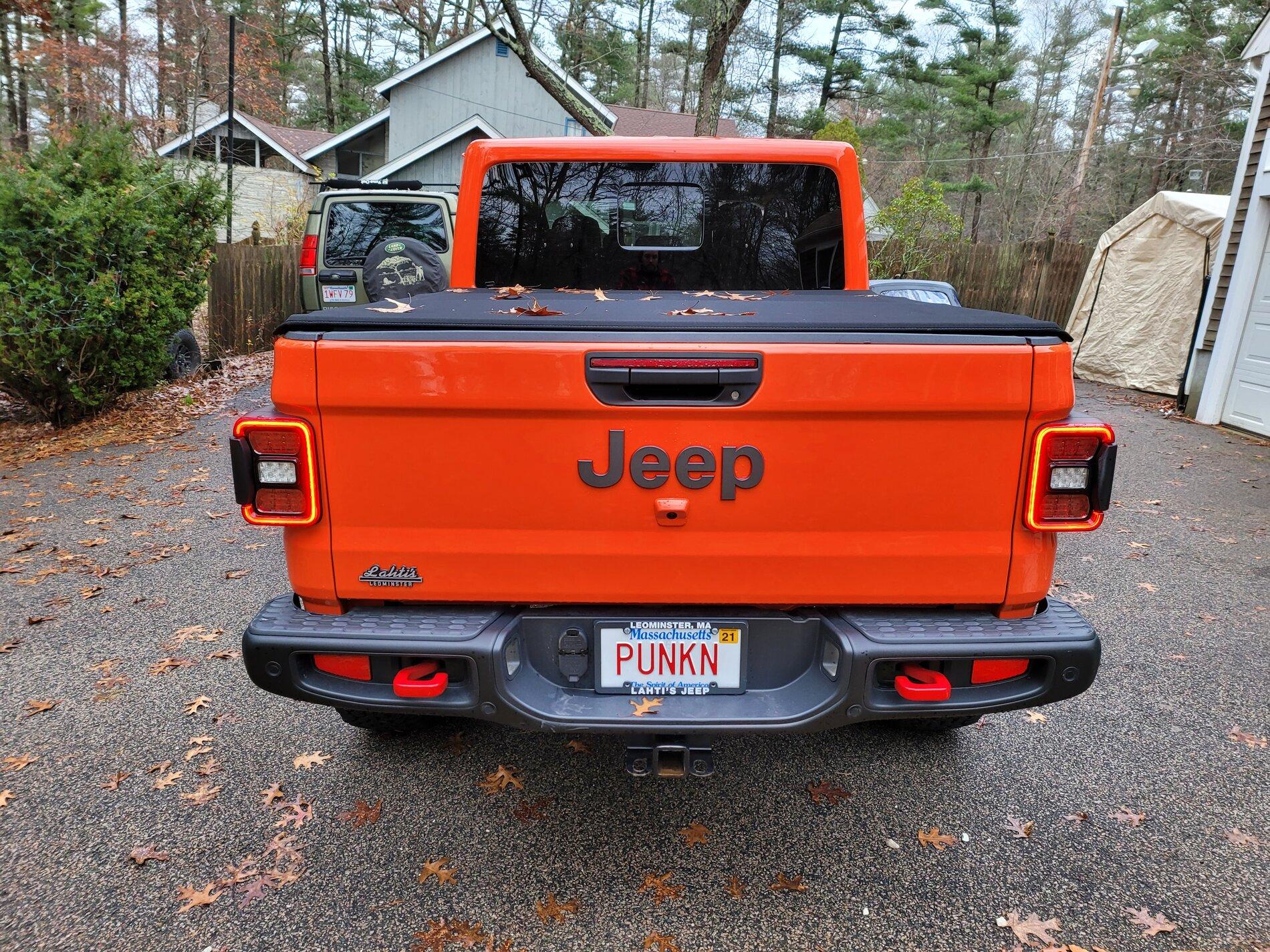 Jeep Gladiator PunkN 6 Speed Loaded Rubi on 2.5" and 37s. Lease takeover. 20201127_145403