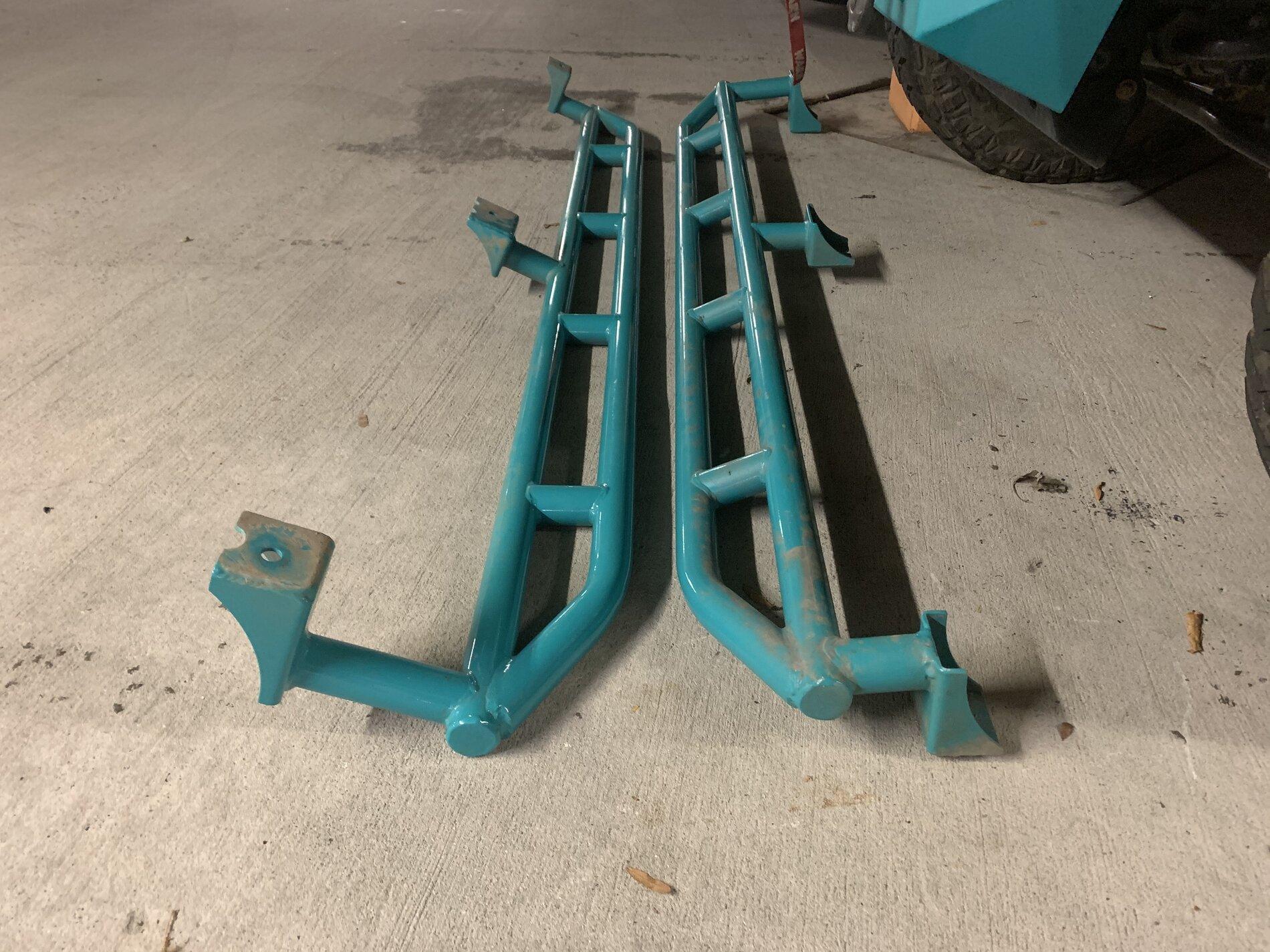 Jeep Gladiator Ace Rock Sliders 20B12663-2E09-42F9-84FA-8497C1E4EC39