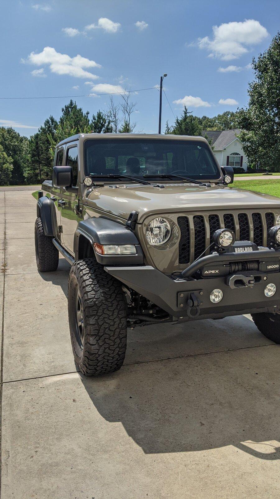 Jeep Gladiator Recommended A/T Tire for 2020 Overland PXL_20200913_173330619