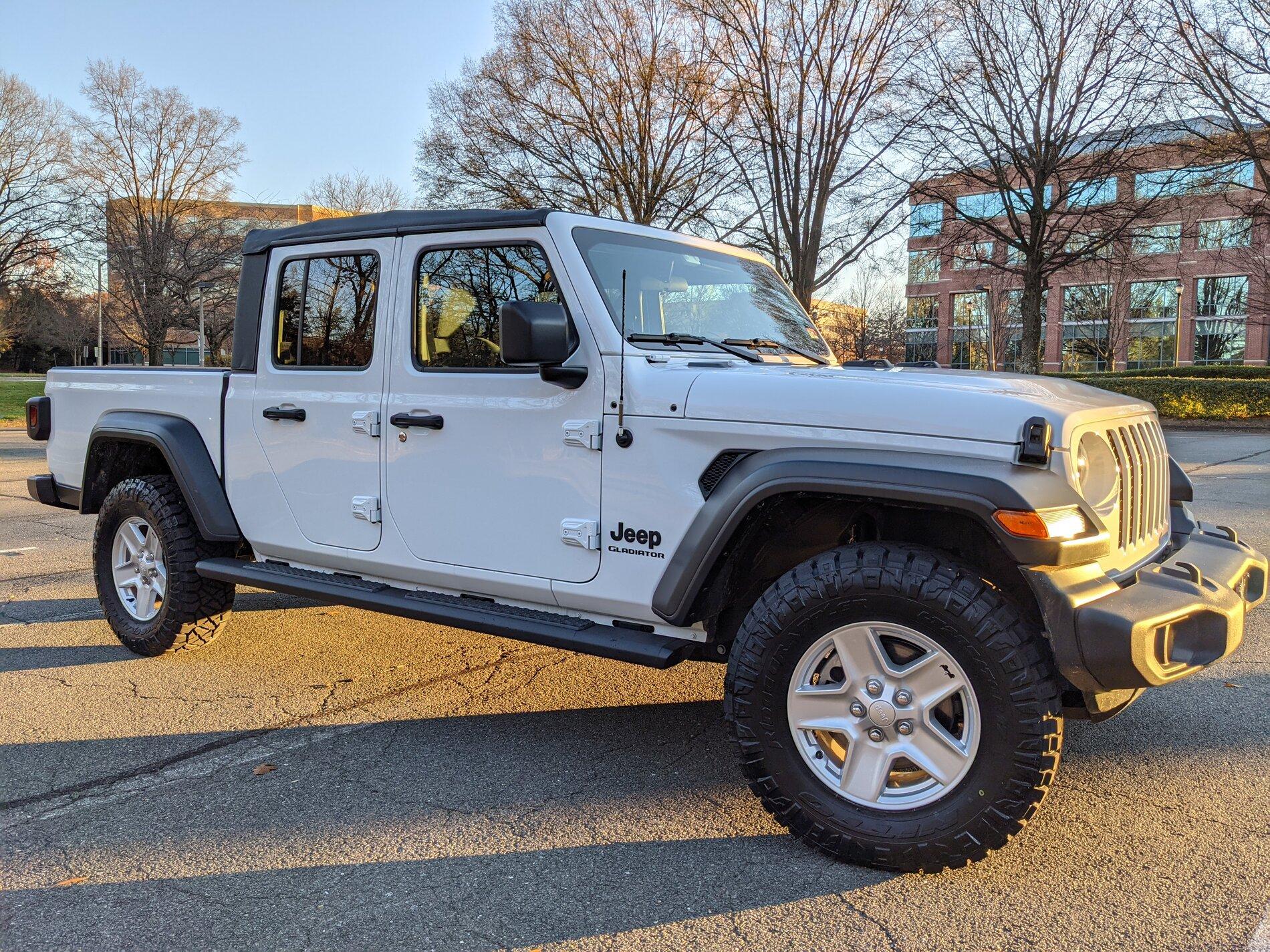Jeep Gladiator Need advice - Best "upgraded" tire size on stock Sport S rims? PXL_20201128_210950716