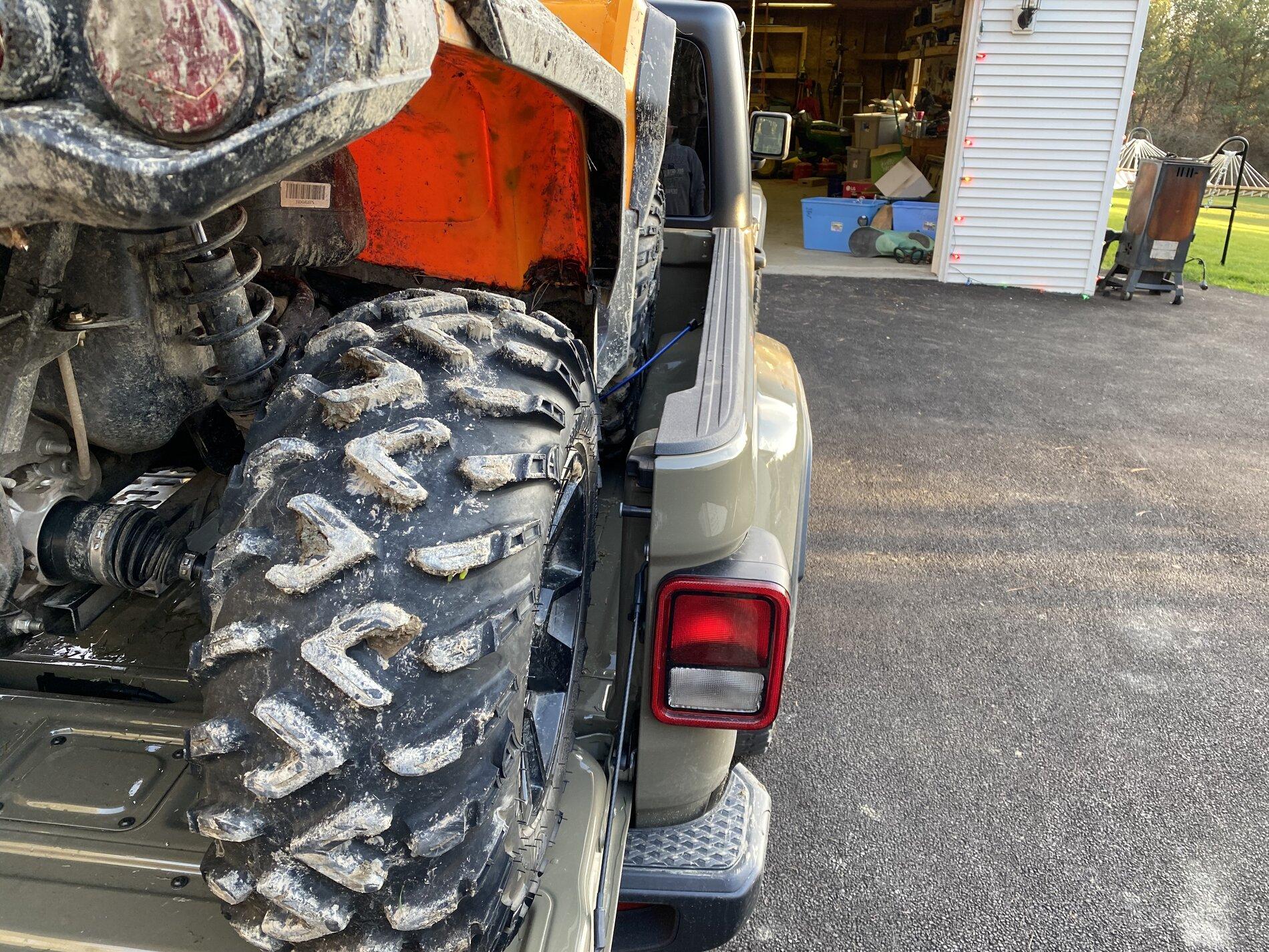 Jeep Gladiator ATV (2019 Can Am 850 Outlander) fits in Gladiator bed E12FB2C4-211E-4DDD-B03C-E98860C2696A