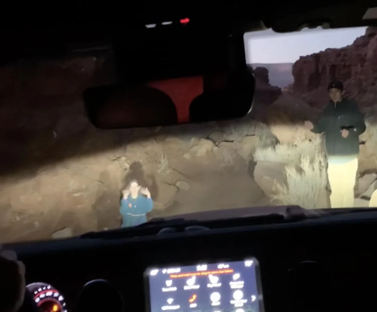 Jeep Gladiator Reaching Utah Monolith through Lockhart Basin Lockhart1