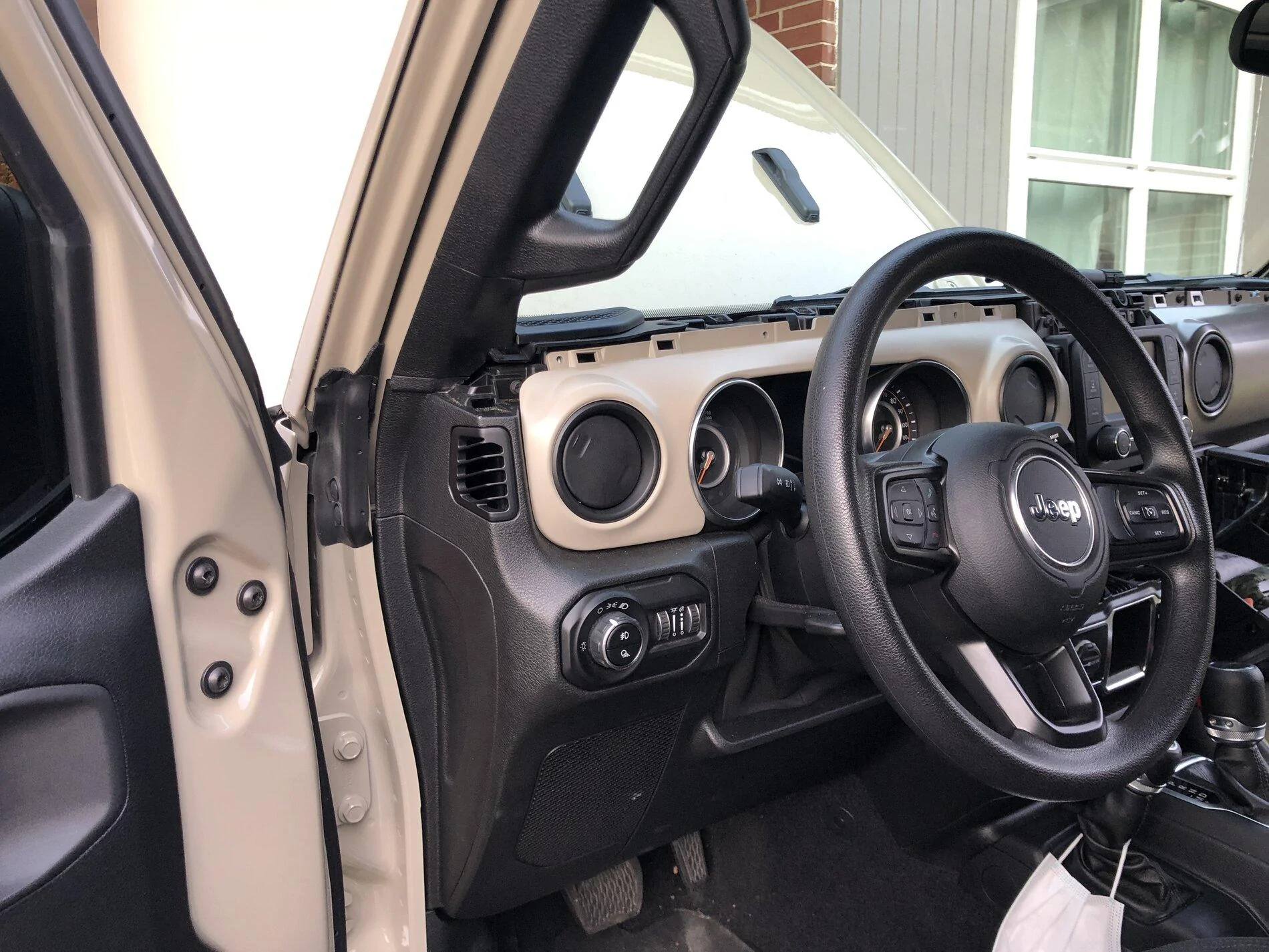 Jeep Gladiator GOBI Gladiator JT Club DA75112A-514D-428F-9C04-F460062D1A62