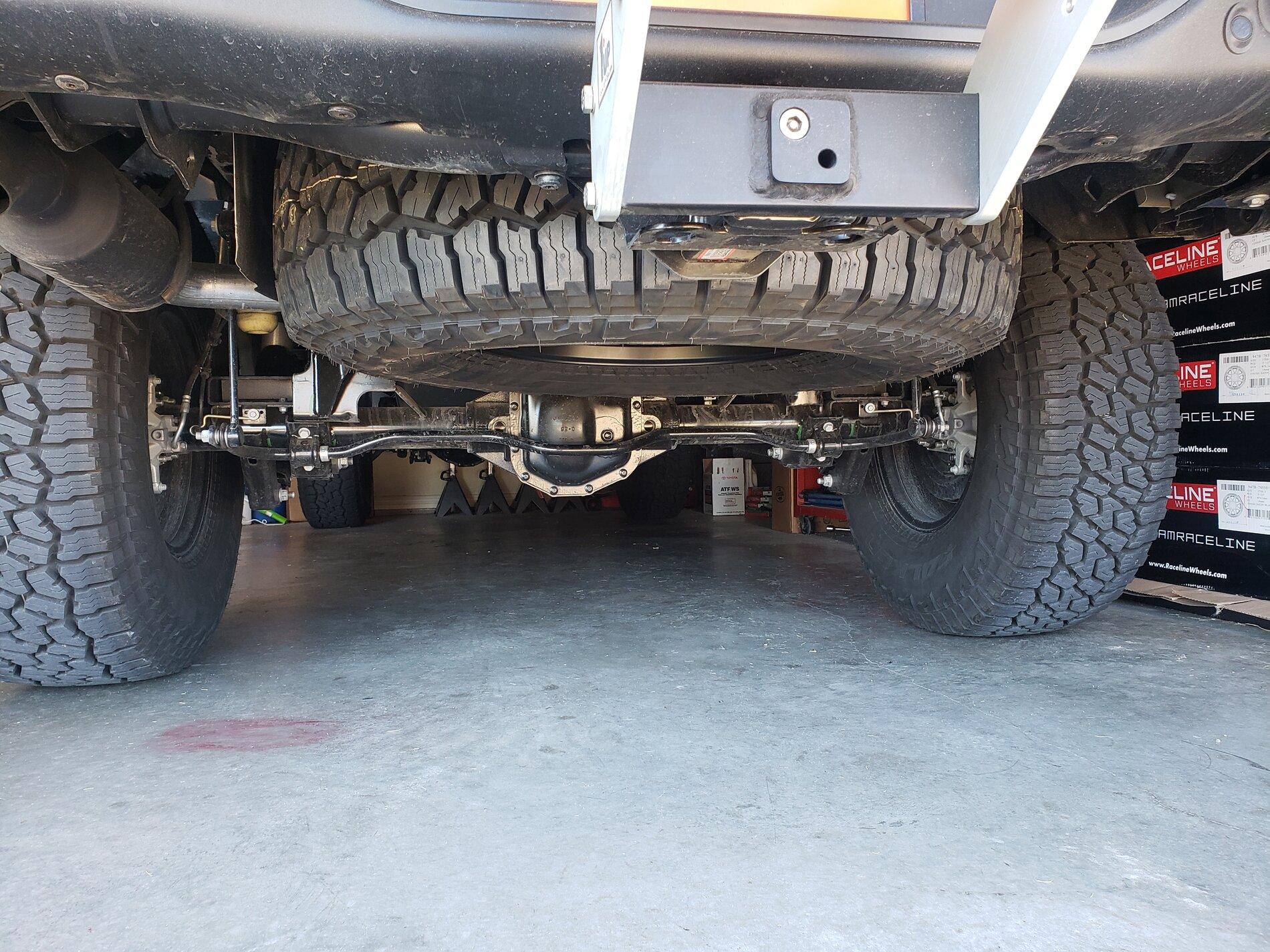 Jeep Gladiator 37” spare tire - list of tires that fit under the bed 20201130_125720