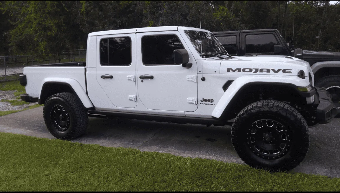 Jeep Gladiator BRIGHT WHITE Gladiator JT Club Screenshot_20201130-171250