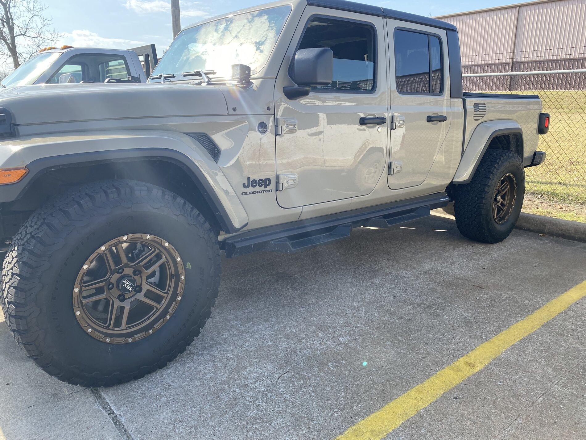 Jeep Gladiator GOBI Gladiator JT Club DDDEDFF4-B1EC-42D1-A94B-21C17B3806A1