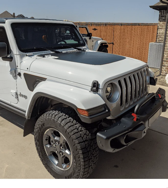 Jeep Gladiator Anyone done any kind of hood decal? 1606843167907