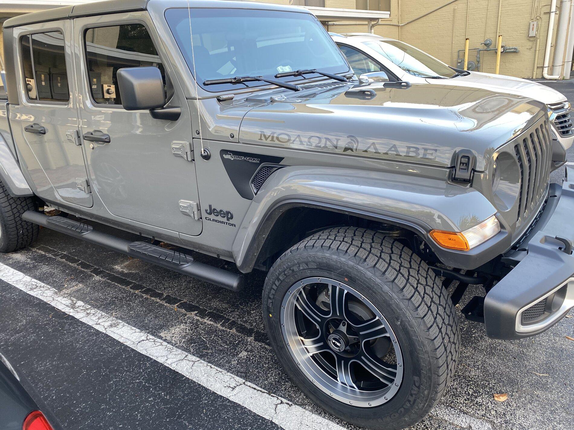Jeep Gladiator STING GRAY Gladiator JT Club IMG_0328