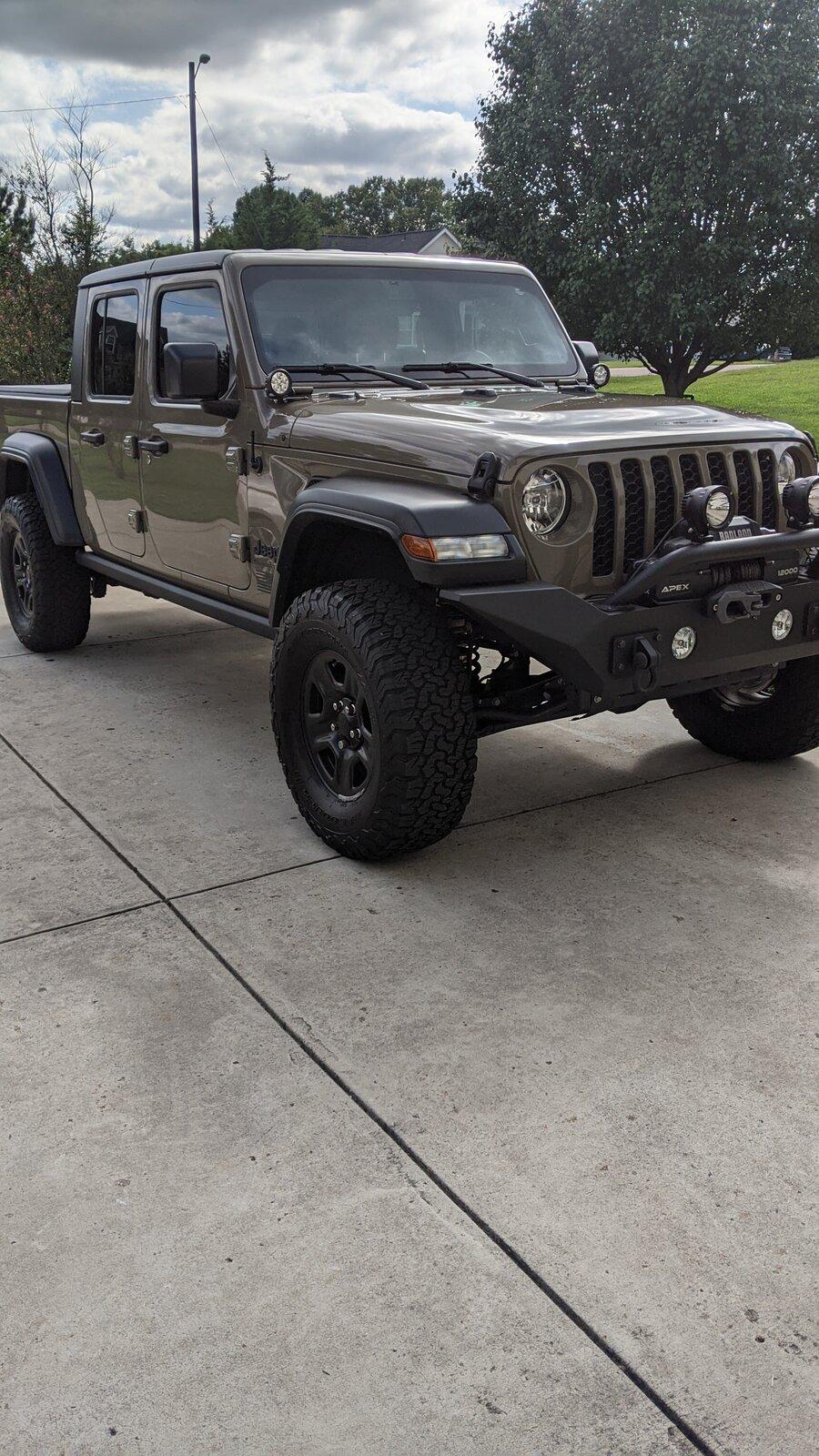 Jeep Gladiator Why are the stock wheels so bad? PXL_20200913_201537030