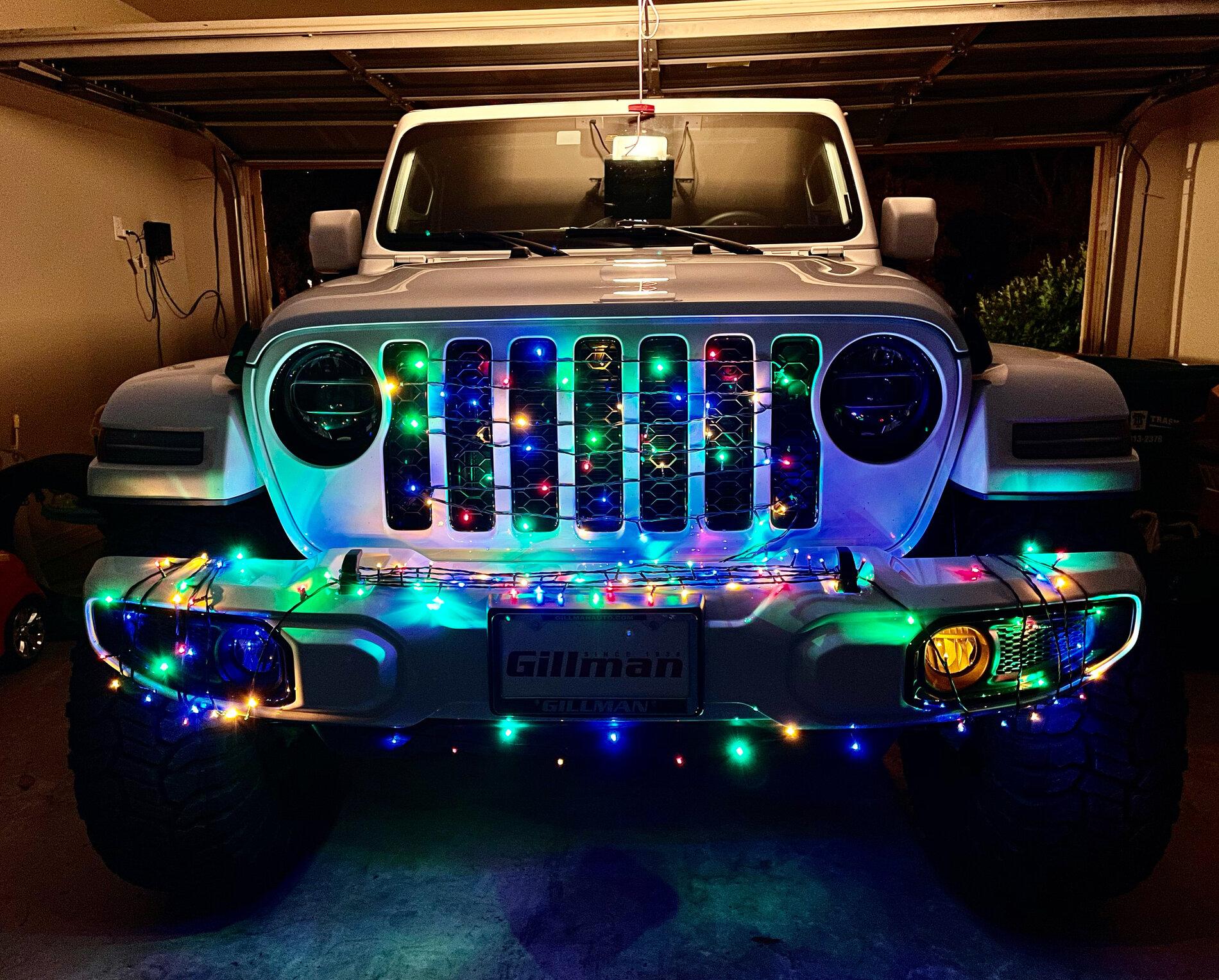 Jeep Gladiator Getting in the Holiday Spirit F60DFCB8-6B16-4C7B-818B-6296A0EBED12