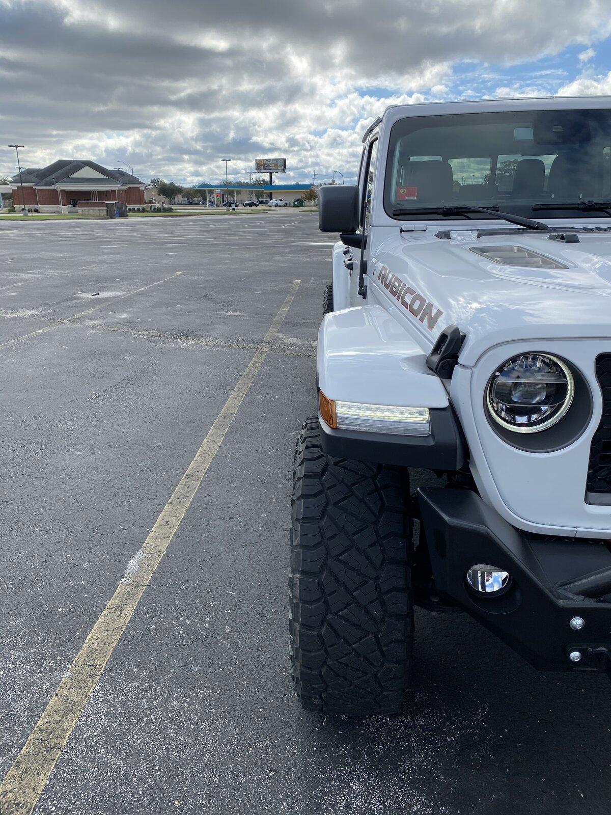 Jeep Gladiator What wheels are you putting on you JT? 6008EDAA-83CA-4738-897F-A465B4B8F8D4