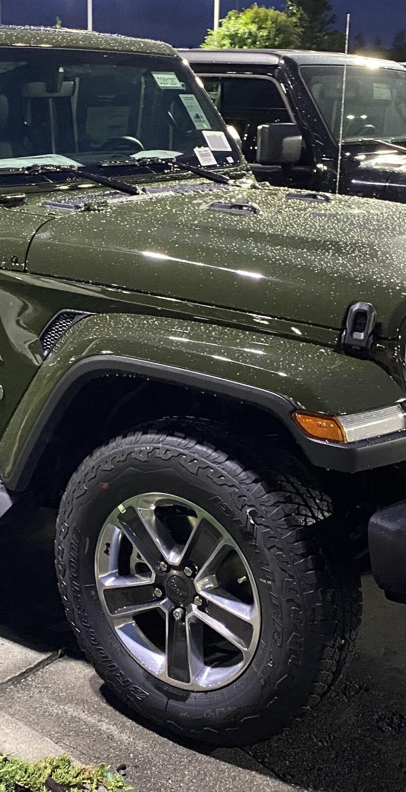 Jeep Gladiator Stock Wheels/Tires Off Sahara IMG_0066