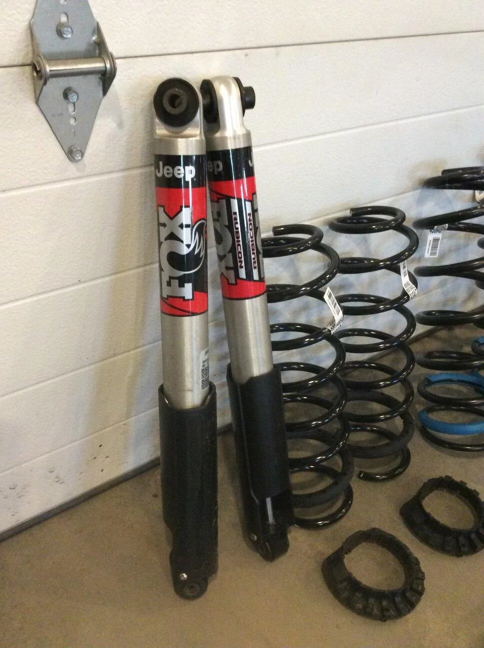 Jeep Gladiator Rubicon Suspension Take offs 9C8DF756-C1AF-40AD-A74B-47AF91C1BE81