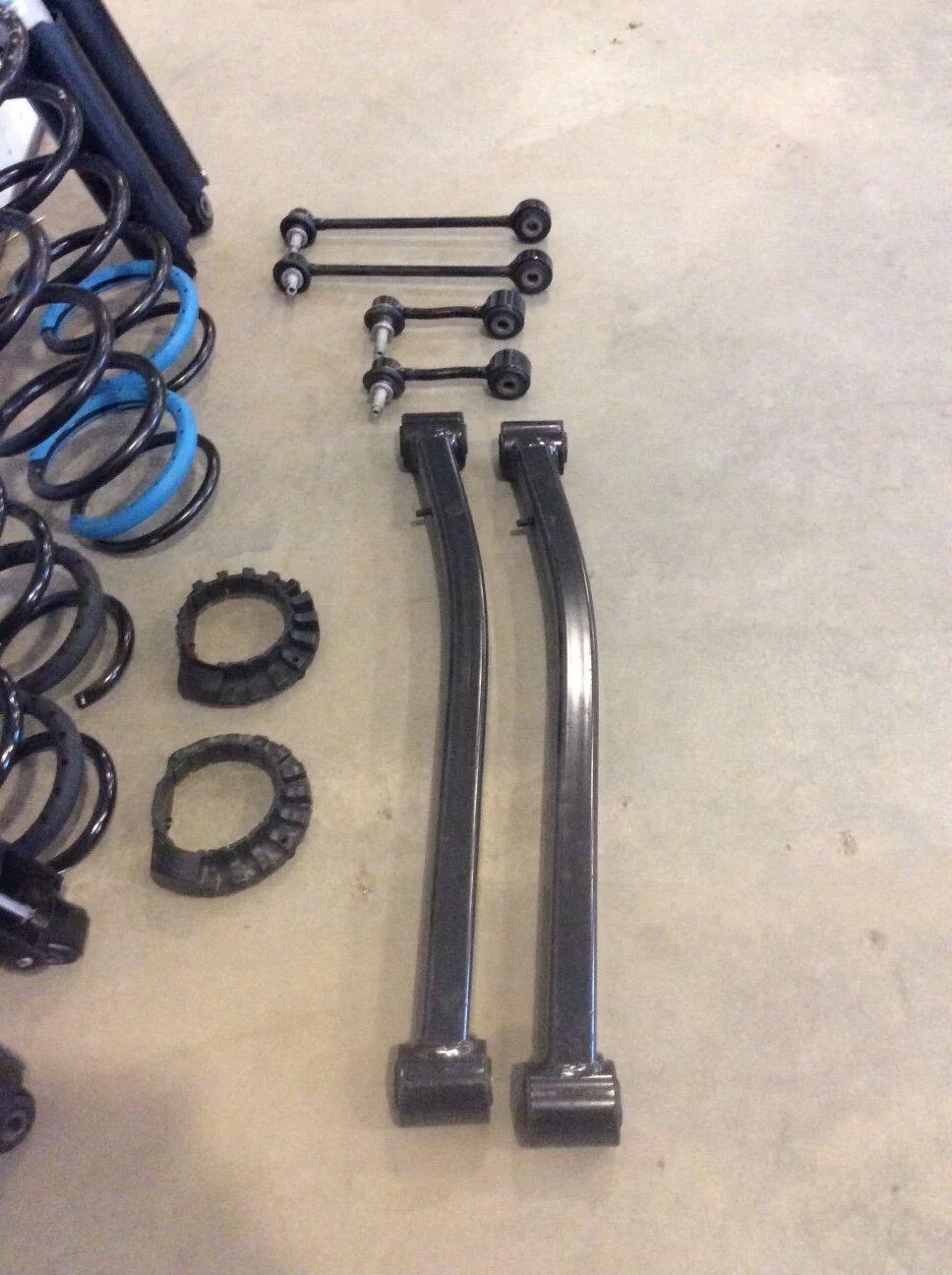 Jeep Gladiator Rubicon Suspension Take offs 617E0306-2B80-40D0-9267-7D829C6E5FF2