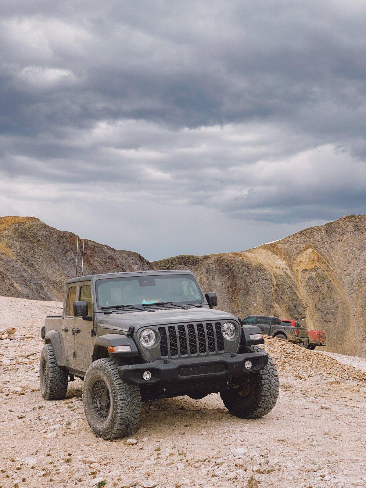 Jeep Gladiator Sting-Gray owner... show me your gray wheels 8488FA58-DDA8-404C-B2AF-FC1B58AD1CFB