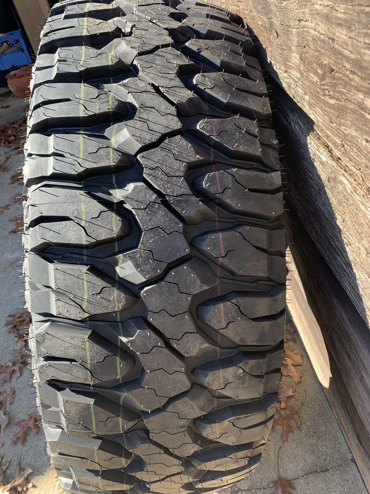 Jeep Gladiator 1 New Milestar Patagonia 38x13.50x17 $250 E479B38E-38DF-4083-83AB-217C921C76BD
