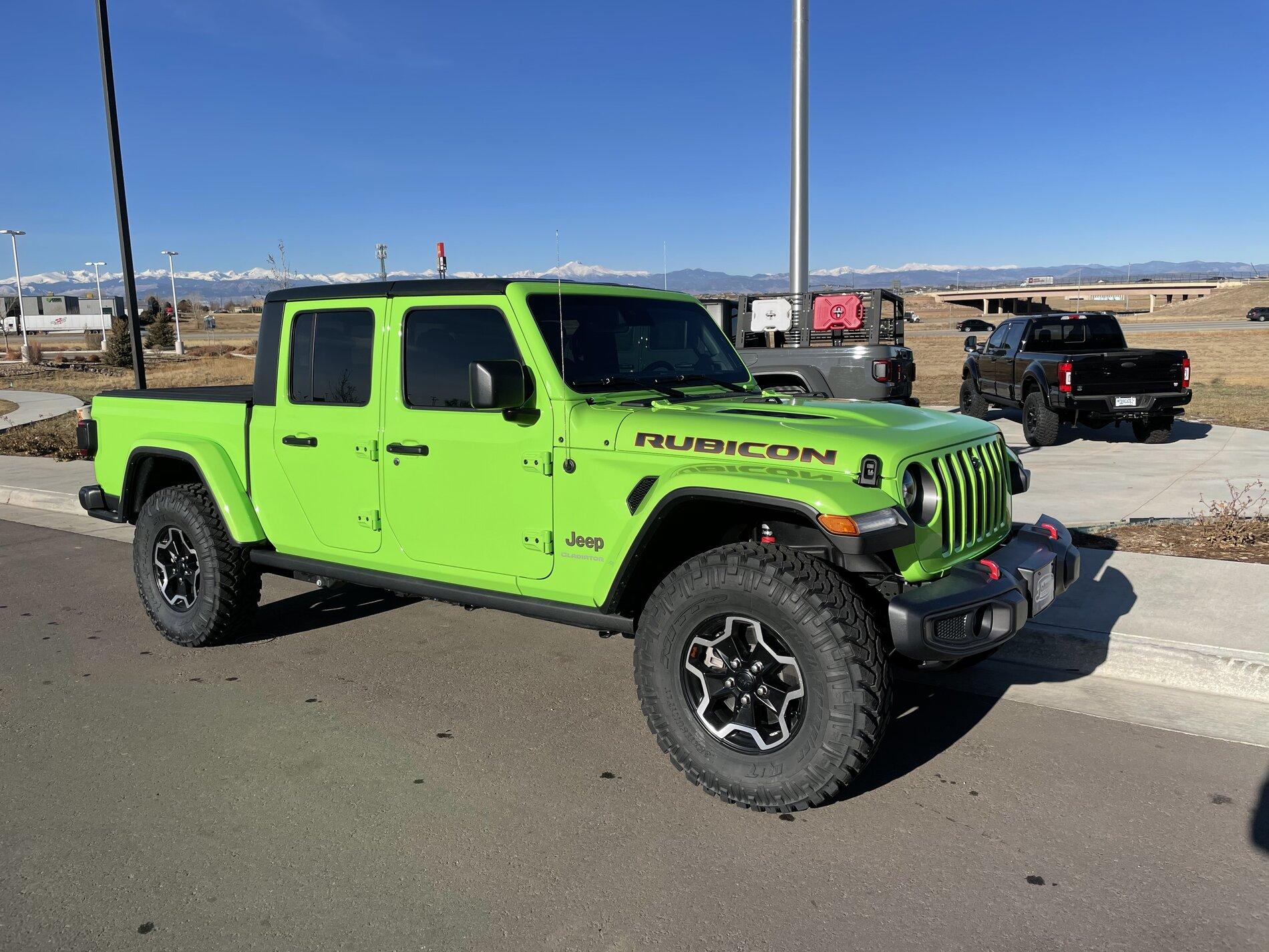 Jeep Gladiator Update, for sale: Finally getting Wrapped... Inozetek SuperGloss Acid Green Gladiator (updated with pictures) 9da1e557-f6d4-411a-96be-e0d7a7c7f8d5-jpe