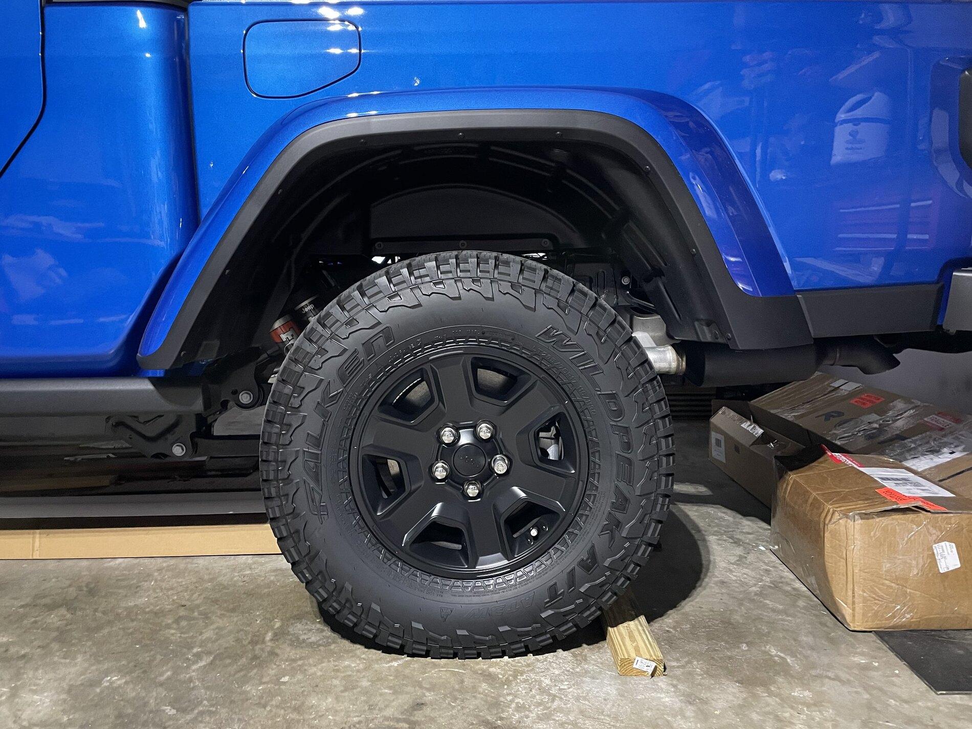 Jeep Gladiator MOJAVE Edition Gladiator JT Club 50676043042_6573e16a16_k
