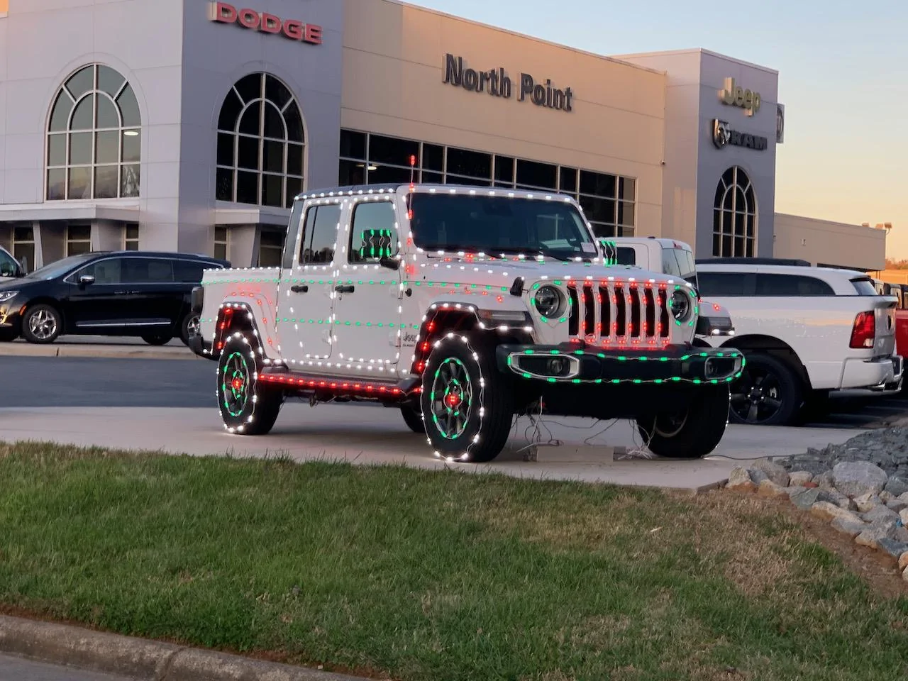 Jeep Gladiator Jeep Christmas Decorations??? IMG_3766