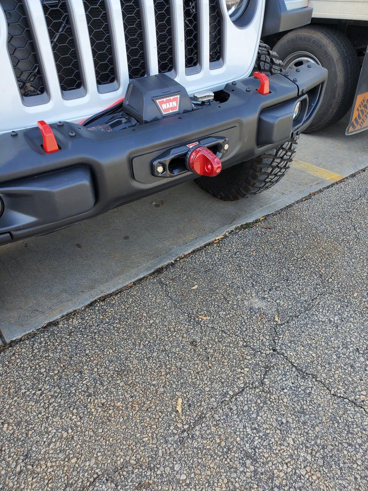 Jeep Gladiator Installing Warn winch and winch plate in Gladiator steel bumper 20201203_133953