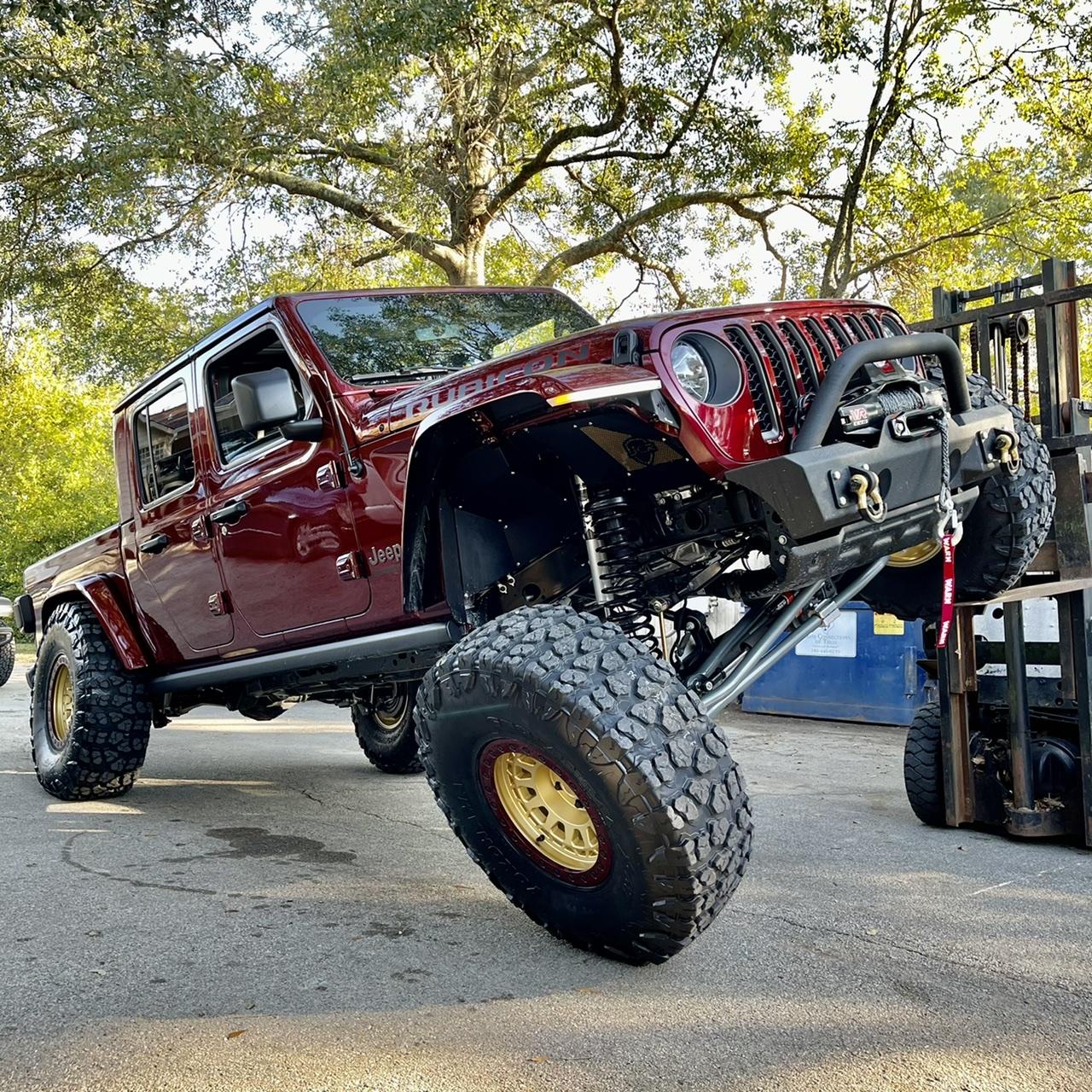 Jeep Gladiator Snazzberry Gladiator JT club 916029D9-5145-4128-8A6F-10147C533315