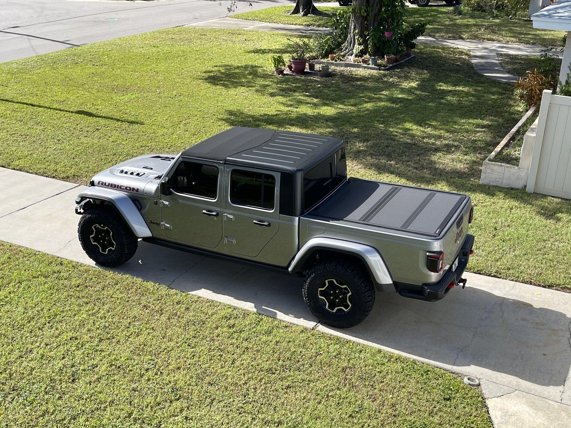Jeep Gladiator Bestop Sunrider - Twill - Tampa FL 234C7B75-C7E6-4727-9BAB-731BF71B60B9