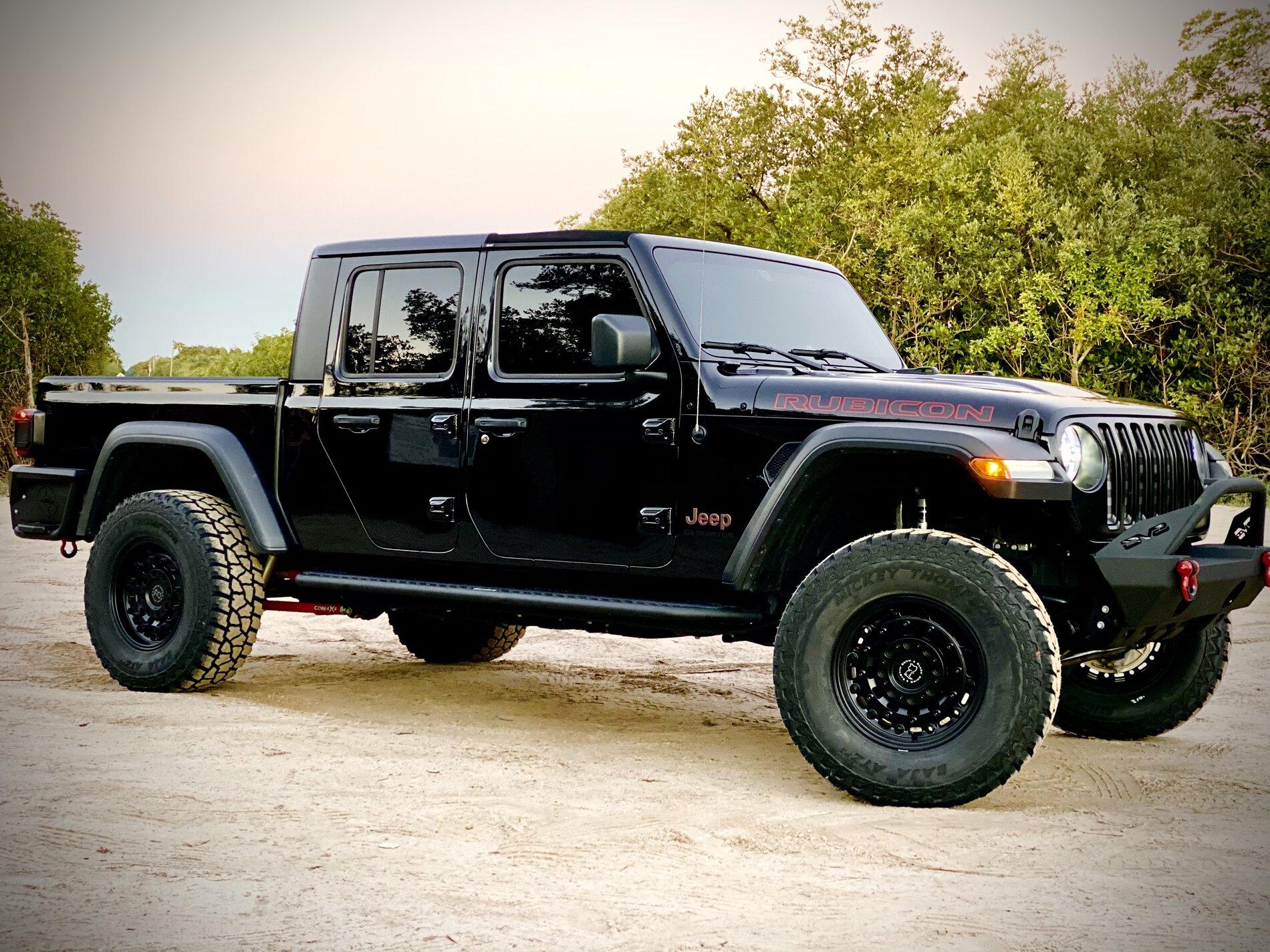 Jeep Gladiator Lets see all those Gladiators with lifts and bigger tires! A0071EDA-2BA3-4E22-8838-A6C18EEA7E2C