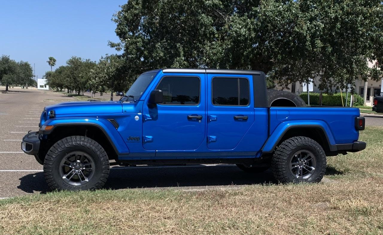 Jeep Gladiator Hybrid Tires? What are you running? 29F9A620-2CAD-405C-95F8-C24C54AA5E9F
