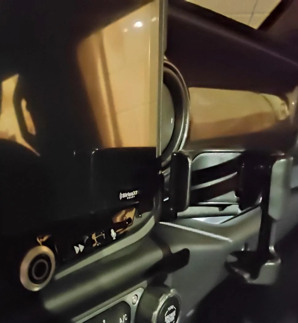 Jeep Gladiator Phone Solutions IMG_20201205_101713[1]