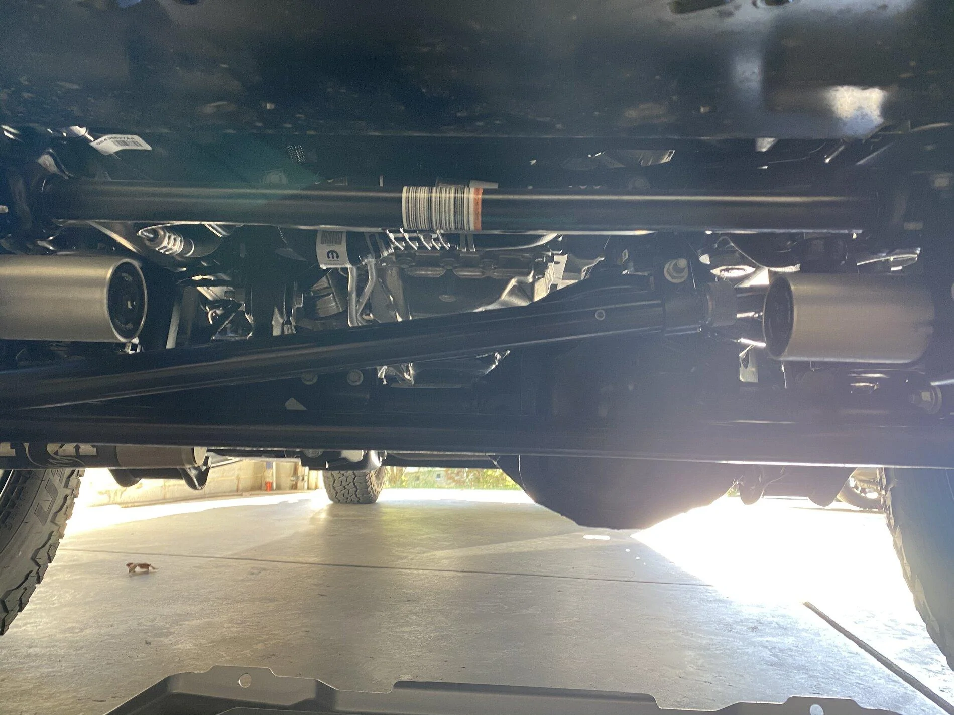 Jeep Gladiator Swapping the Mojave plastic bumper with the Mopar steel bumper 2FF36E78-020E-4BE2-8323-C3419E76BAA0