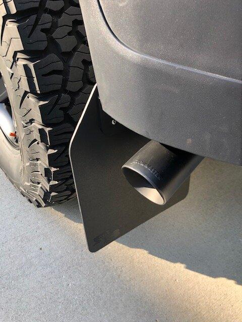 Exhaust and flap.jpg