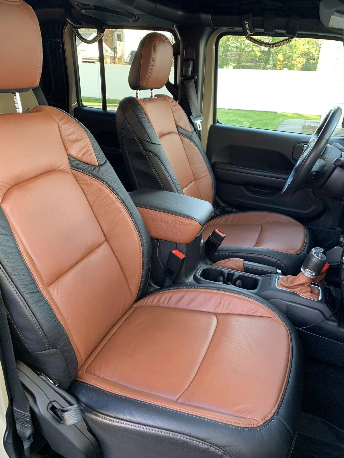 Jeep Gladiator Leather Interior Project 2DA09728-C0DB-4125-BF78-CFC3495A736C