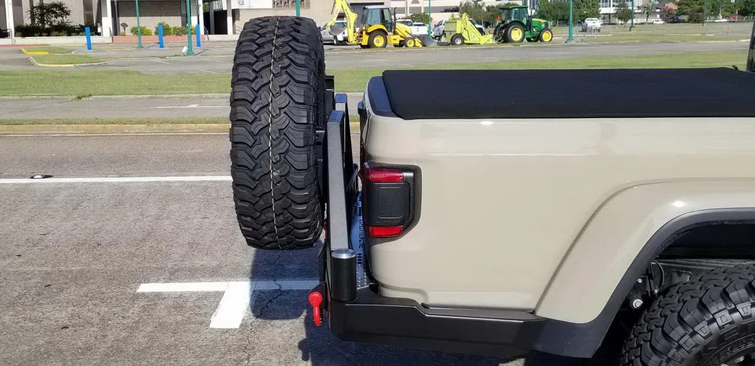 Jeep Gladiator Dual Swing Rear Bumper with tire carrier Resized_20200713_180513 (1)