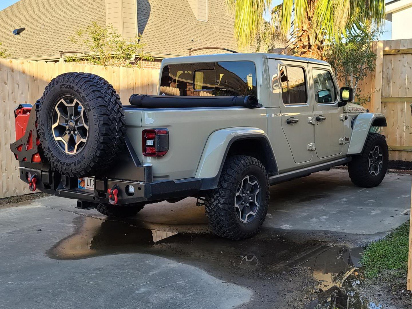 Jeep Gladiator Dual Swing Rear Bumper with tire carrier Resized_20201206_160046
