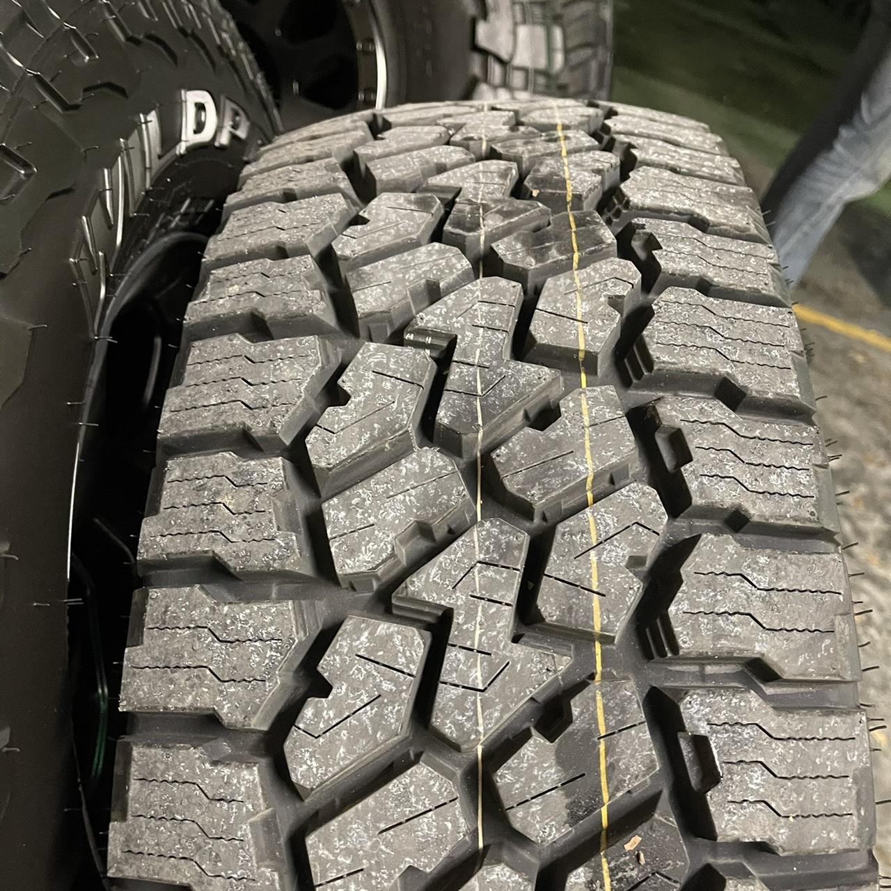 Jeep Gladiator Rubicon take of wheels/tires/TPMS <100 miles 1A82BB14-00C3-4BE5-BDA0-3A7AF03E114E