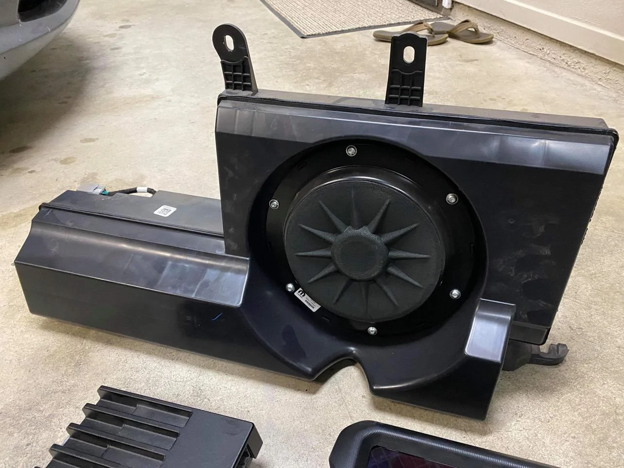 Jeep Gladiator Adding OEM Sub and Amp from Premium Sound System 758AF7A9-10A5-403A-96CE-0EB809A563A8