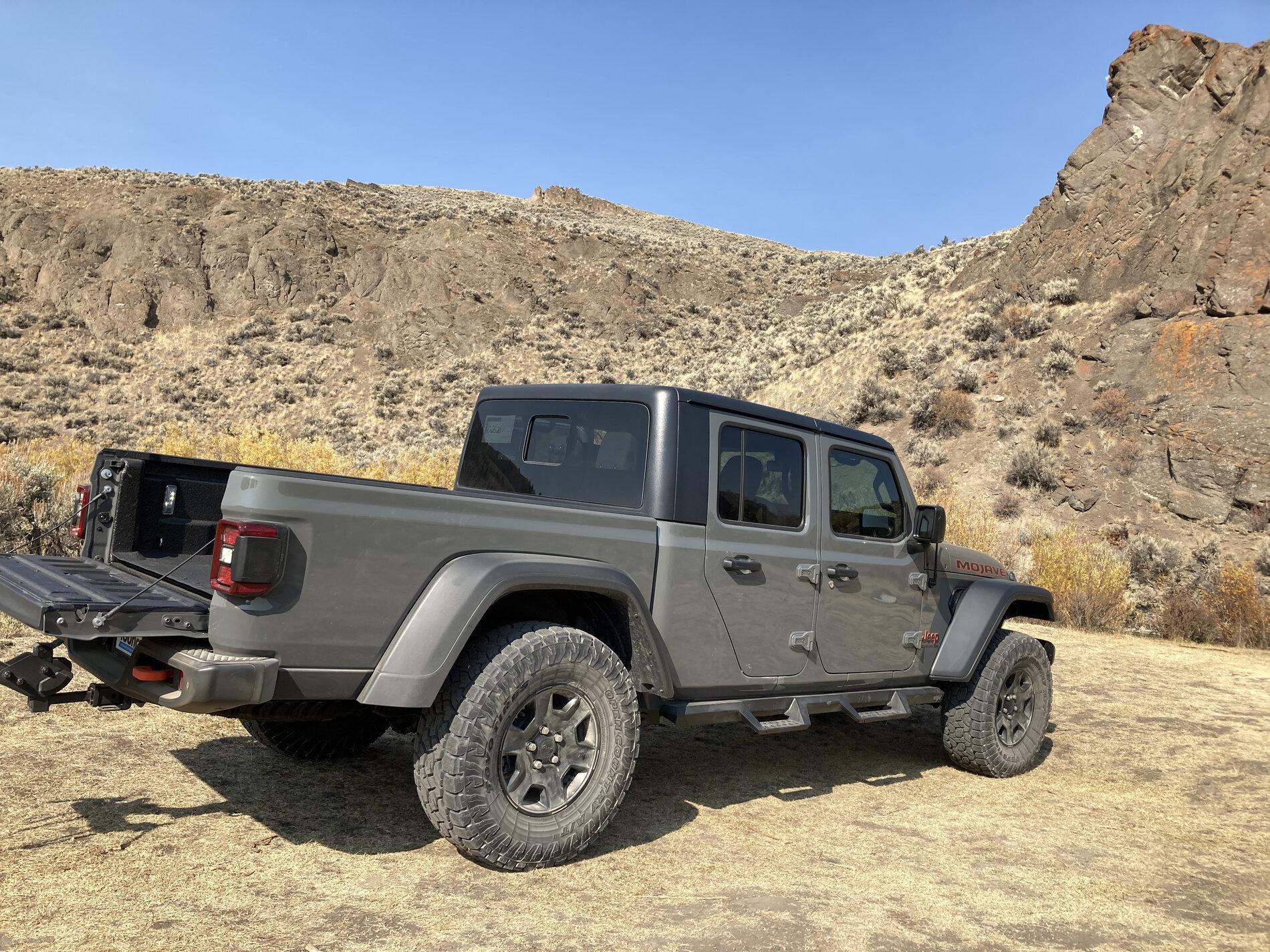 Jeep Gladiator 35s it is. 31520F99-7CB3-47A5-951D-D667D1FD0074