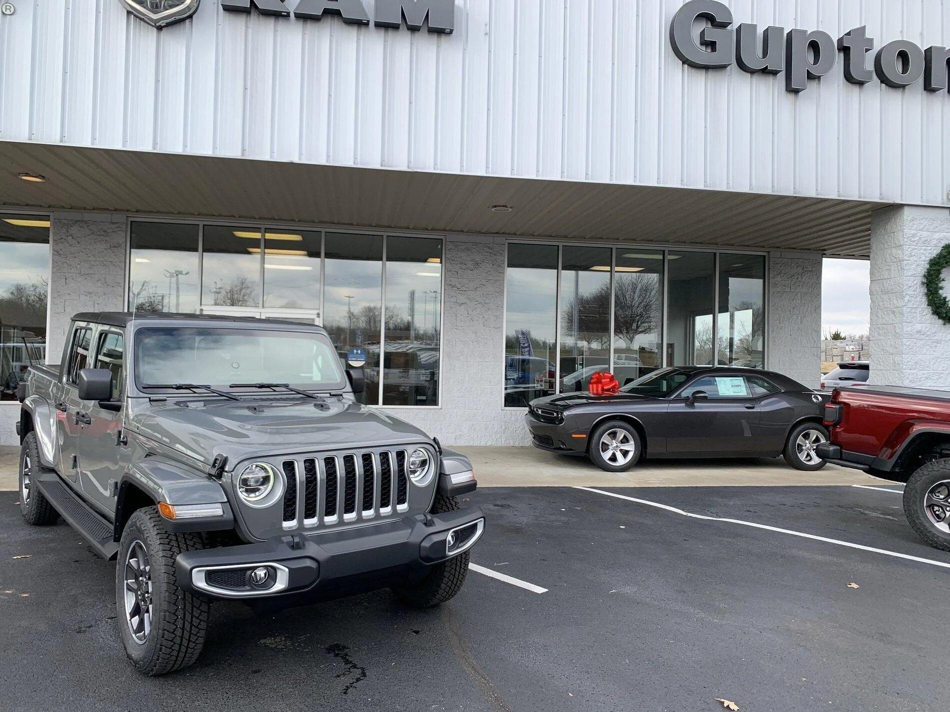Jeep Gladiator Gupton Motors up to 8% below invoice 9221FCBD-A1E5-4F81-A830-6169E964F7DE