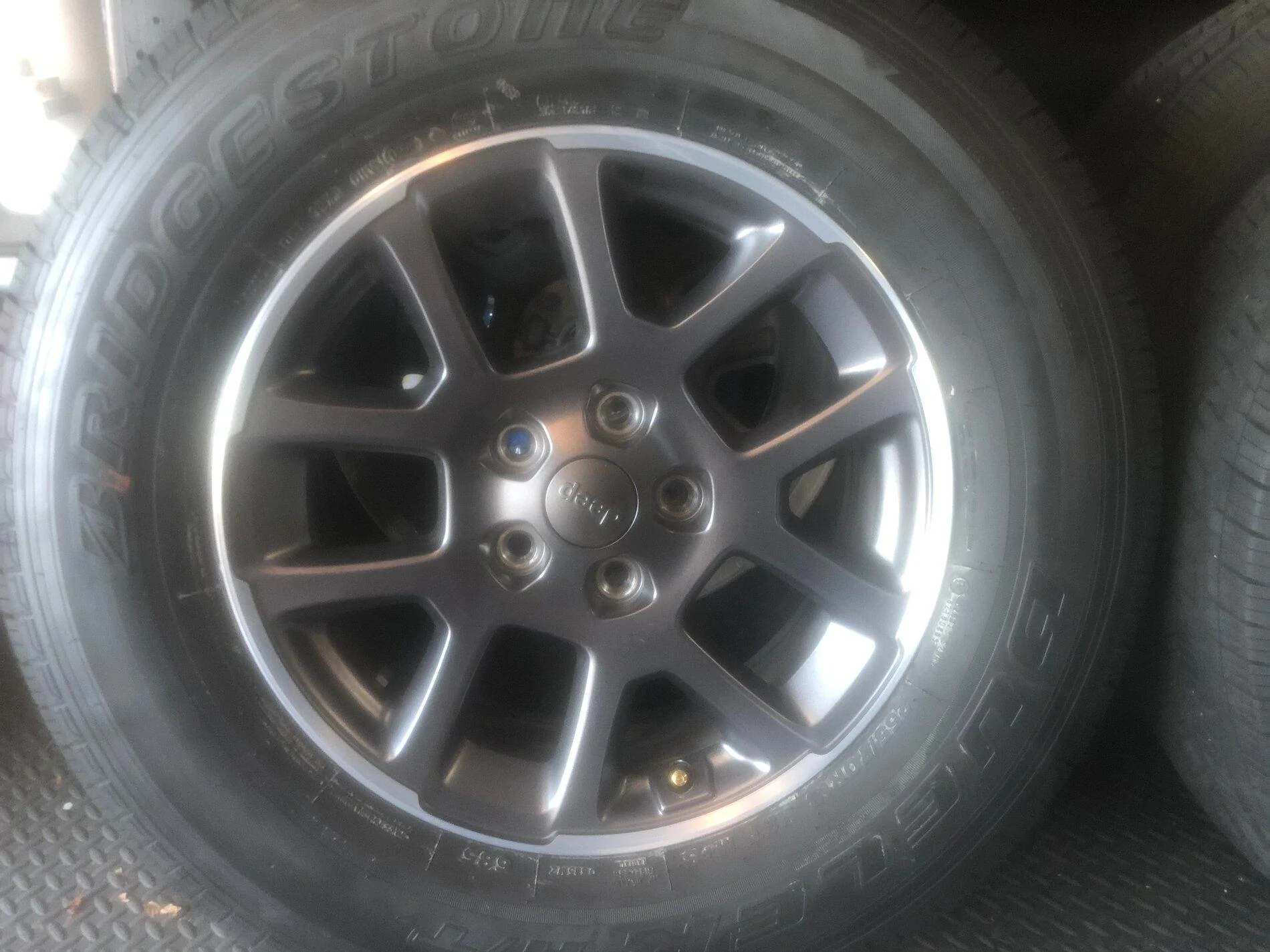 Jeep Gladiator New Overland wheels and tires 603C8CDC-CC08-4951-BCD3-CE63BCC60153