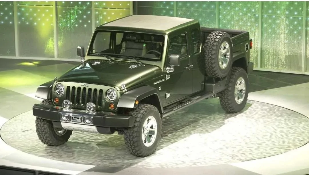 Jeep Gladiator Anyone make a side of bed tire carrier for spare? Screenshot_20201208-175020