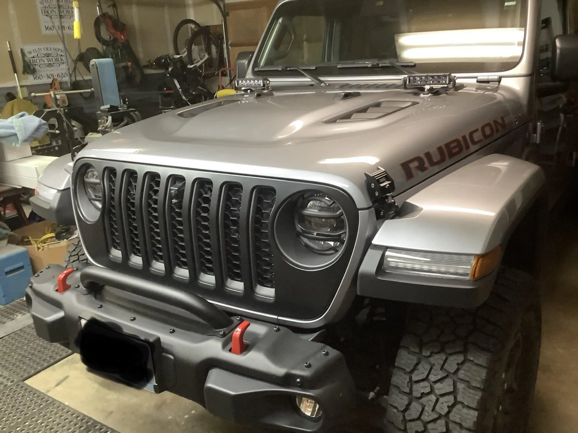 Jeep Gladiator Satin black grill 495D3B32-3B52-4159-8D2F-6A9E2074FE09