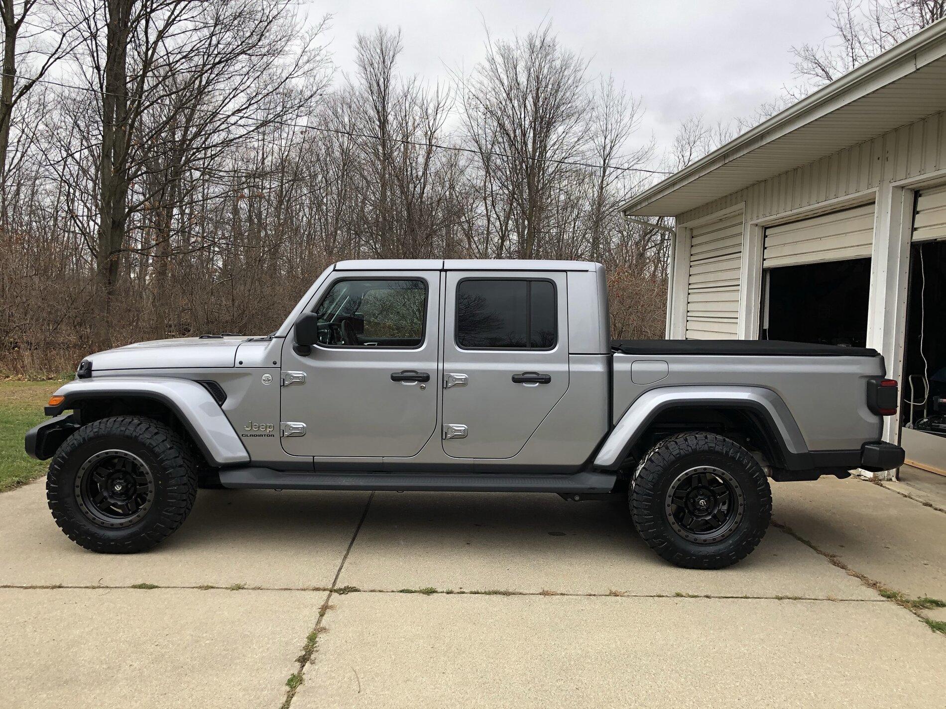 Jeep Gladiator Overland Wheel/Tire upgrade combo suggestions IMG_0837.JPEG