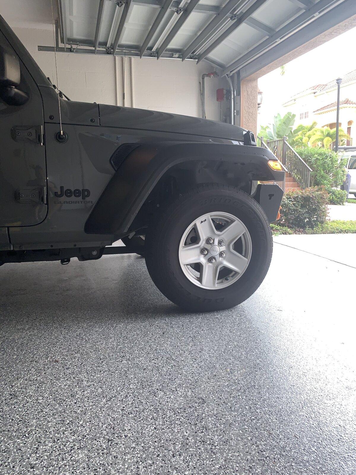 Jeep Gladiator Anyone have pictures of their 1.5" Spacer Lift in the front ONLY? 28821D98-FD6E-4E76-A9A0-8ED5E456AA58