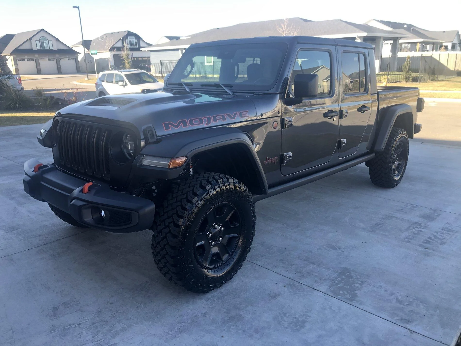 Jeep Gladiator Show me your Granite Cystal Metallic with Satin Grill 221654E2-8B58-4433-B2CE-024F9C81E4B9