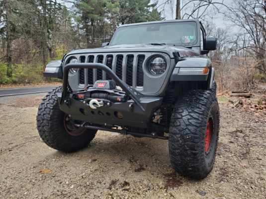 Jeep Gladiator Show me your front bumpers!! 29107