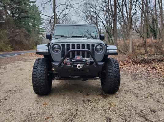 Jeep Gladiator Show me your front bumpers!! 29111