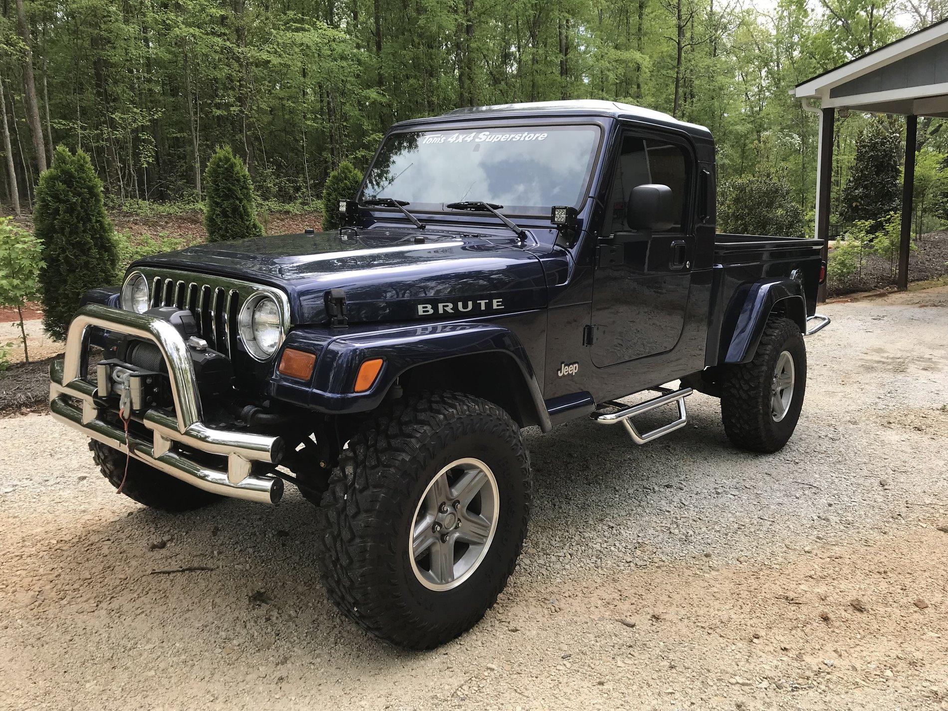 Jeep Gladiator The Brute EF5B3B24-CC1E-43B7-AEB1-4A194A225AFA
