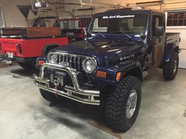 Jeep Gladiator The Brute 80A53B41-AE10-4FD3-A96D-33DE1BD05111